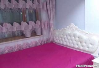 包暖6000/年园丁小区1室3楼精装床衣柜沙发餐桌炉具 - 朝阳28生活网 cy.28life.net
