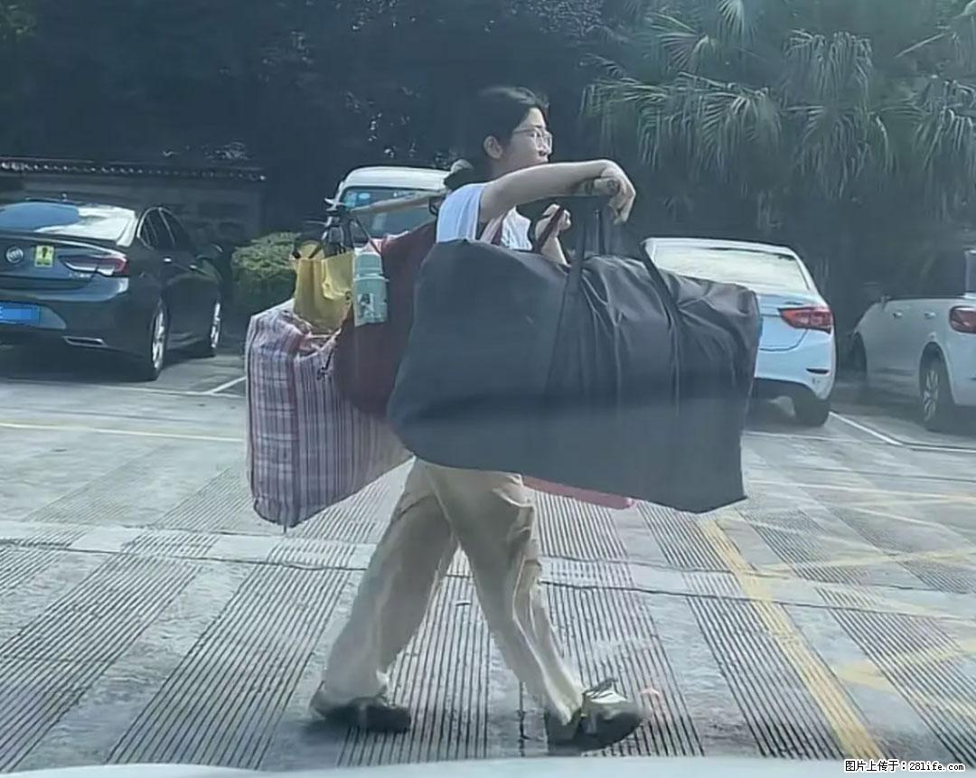 全网追的“扁担女孩”，找了一份暑假工，时薪12元 - 朝阳生活资讯 - 朝阳28生活网 cy.28life.net